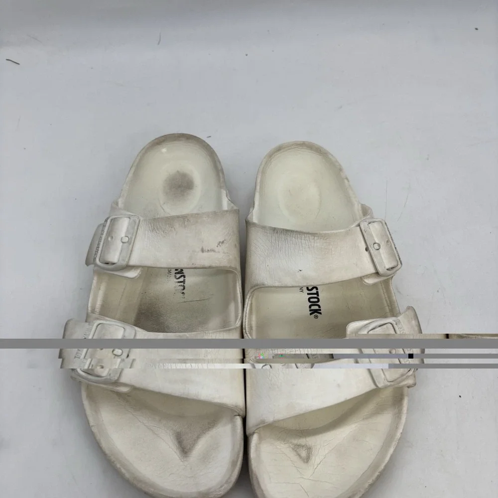 Birkenstock shop confidence